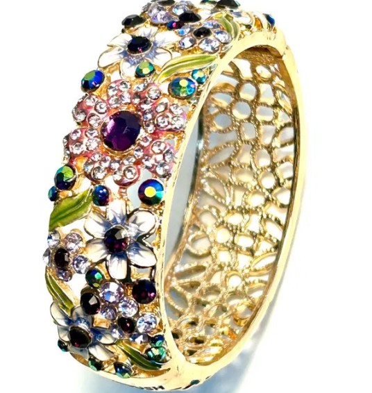 Браслет марки Manoush