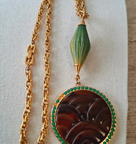 Редкий кулон-колье 1976 года