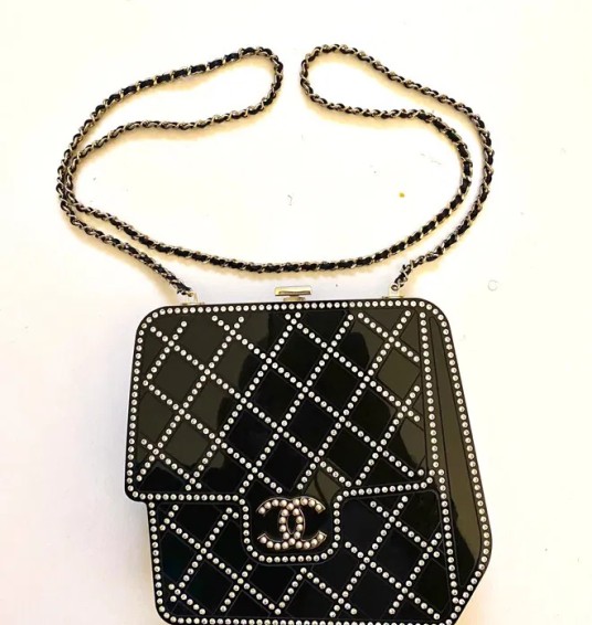 Сумка черная Chanel c бисером и стразами